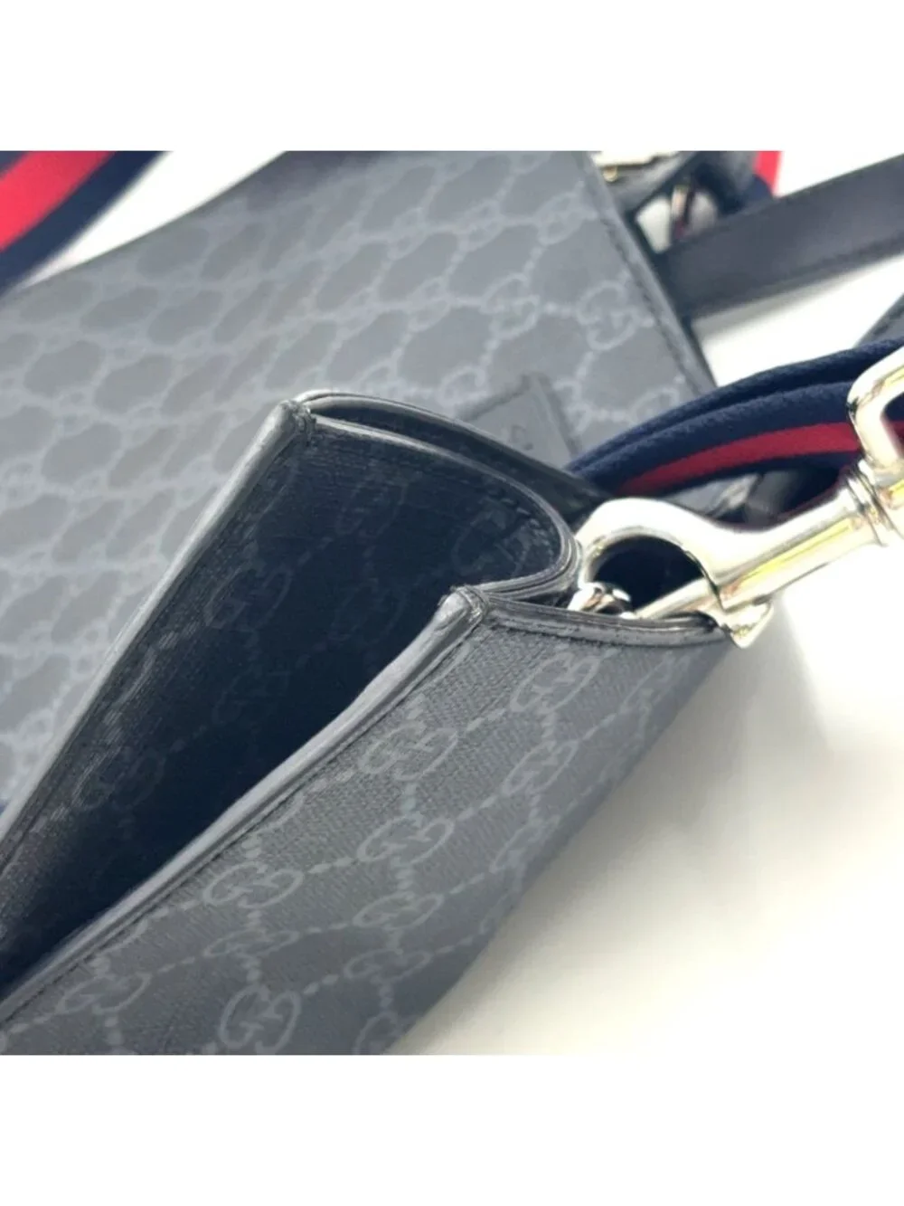 Gucci GG Supreme Leather Black Tote Silver